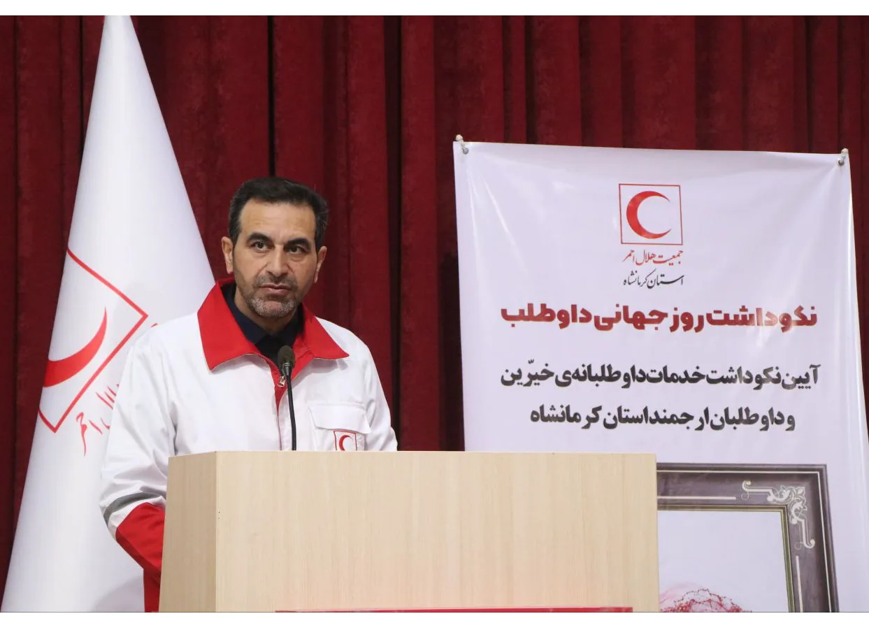 داوطلبان هلالاحمر ستون اصلی مدیریت بحران در کرمانشاه هستند 1 جمعیت هلال احمر جمهوری اسلامی ایران