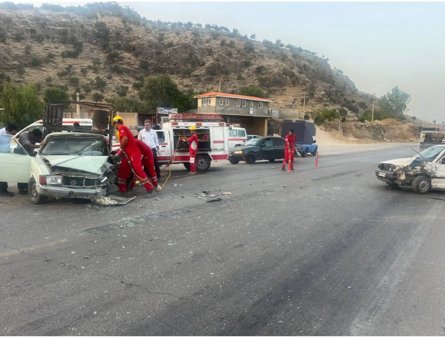 تصادف جادهای در رستم منجر به مجروحیت سه تن شد 1 جمعیت هلال احمر جمهوری اسلامی ایران