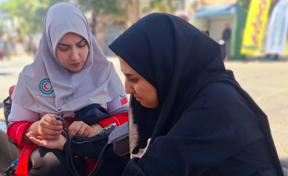 خدمت‌رسانی جمعیت هلال‌احمر به عزاداران حسینی